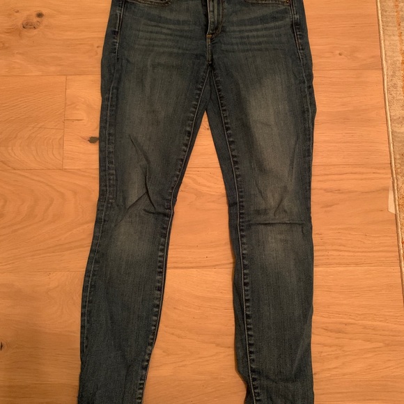 Gap Jeans - Picture 2 of 5